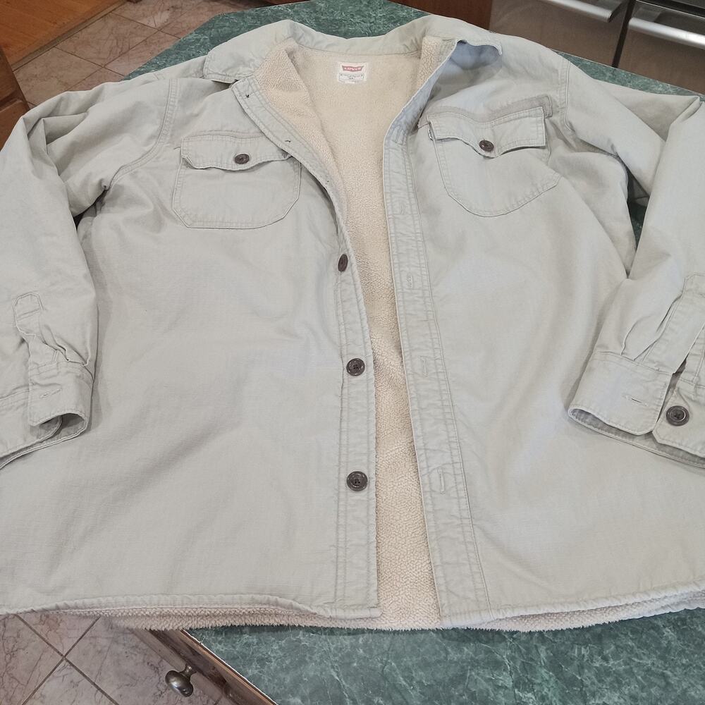 Levis Sherpa Trucker Barn Outdoor Shirt Jacket Shacket Mens Size XL Neutral Coat